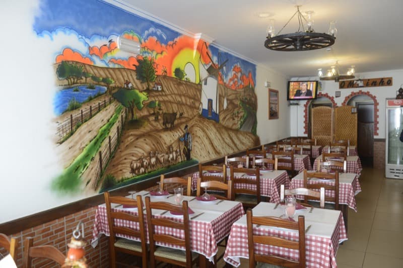 Logótipo de Restaurante O Moinho — Restauração