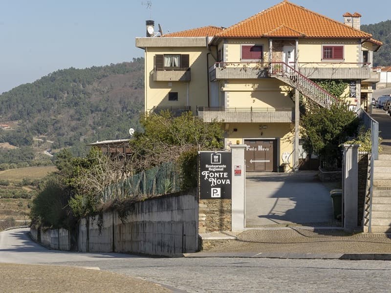 Logótipo de Restaurante Regional Fonte Nova — Restauração em Armamar