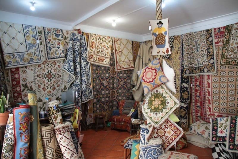 Logótipo de Tapetes Arte em Casa — Comércio em Arraiolos