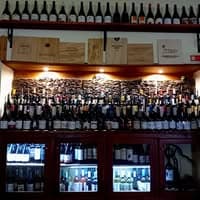 Logótipo de Restaurante Adega da Lua — Restauração