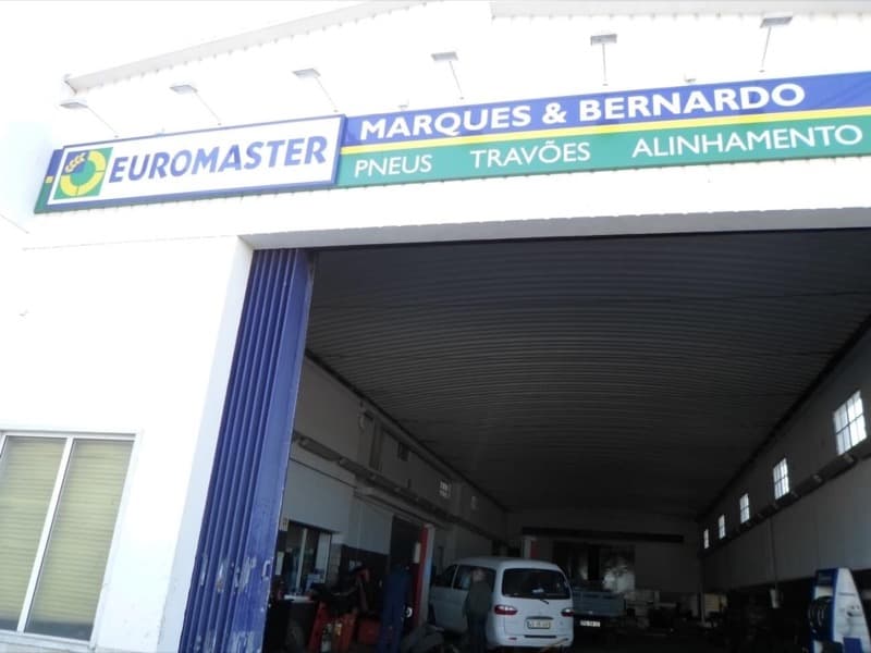 Logótipo de Euromaster Marques & Bernardo — Automóvel em Alpiarça