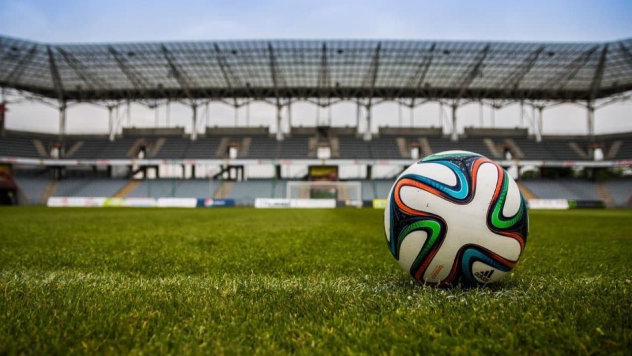 Imagem da notícia: Entroncamento recebe o Abrantes e Benfica na jornada inaugural da I Distrital