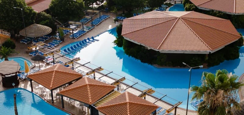 Logótipo de Alambique Hotel Resort & Spa — Alojamento no Fundão