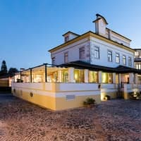 Logótipo de Hotel Lusitano — Alojamento