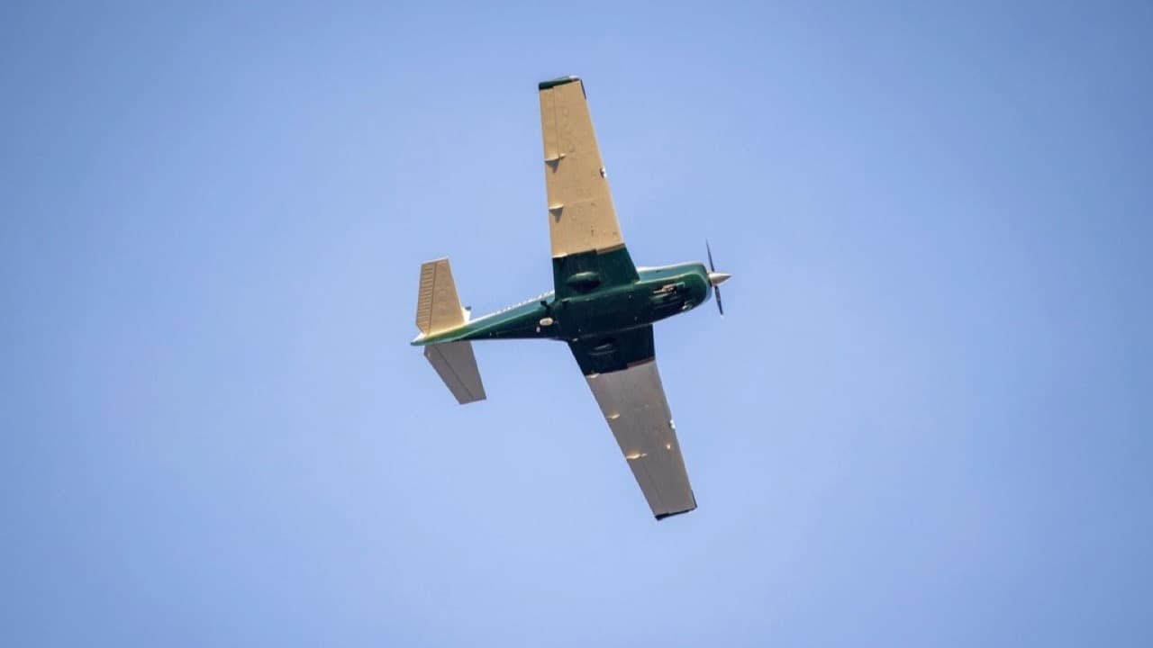 Imagem da notícia: Marvão Airshow estreia-se a 6 de setembro com acrobacias sobre o castelo