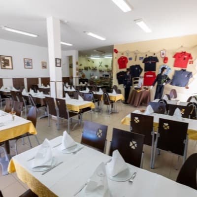 Logótipo de Restaurante O Bombeiro — Restauração
