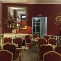 Logótipo de Pastelaria Madrugada — Restauração