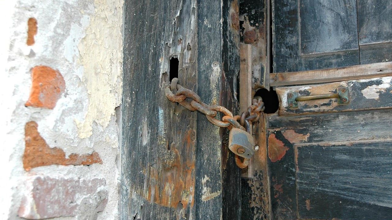 Imagem da notícia: GNR detém suspeito de assaltos a idosos no concelho de Mafra
