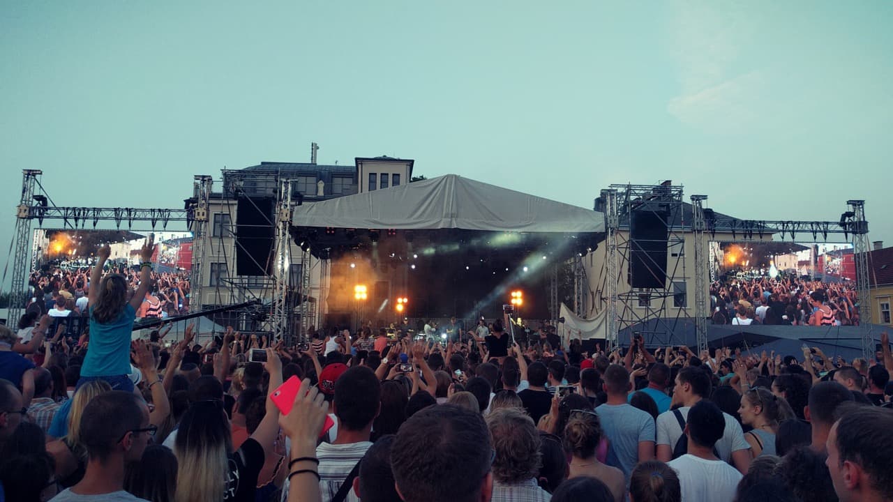Imagem da notícia: Suave Fest regressa a Guimarães com três dias de música e entrada gratuita