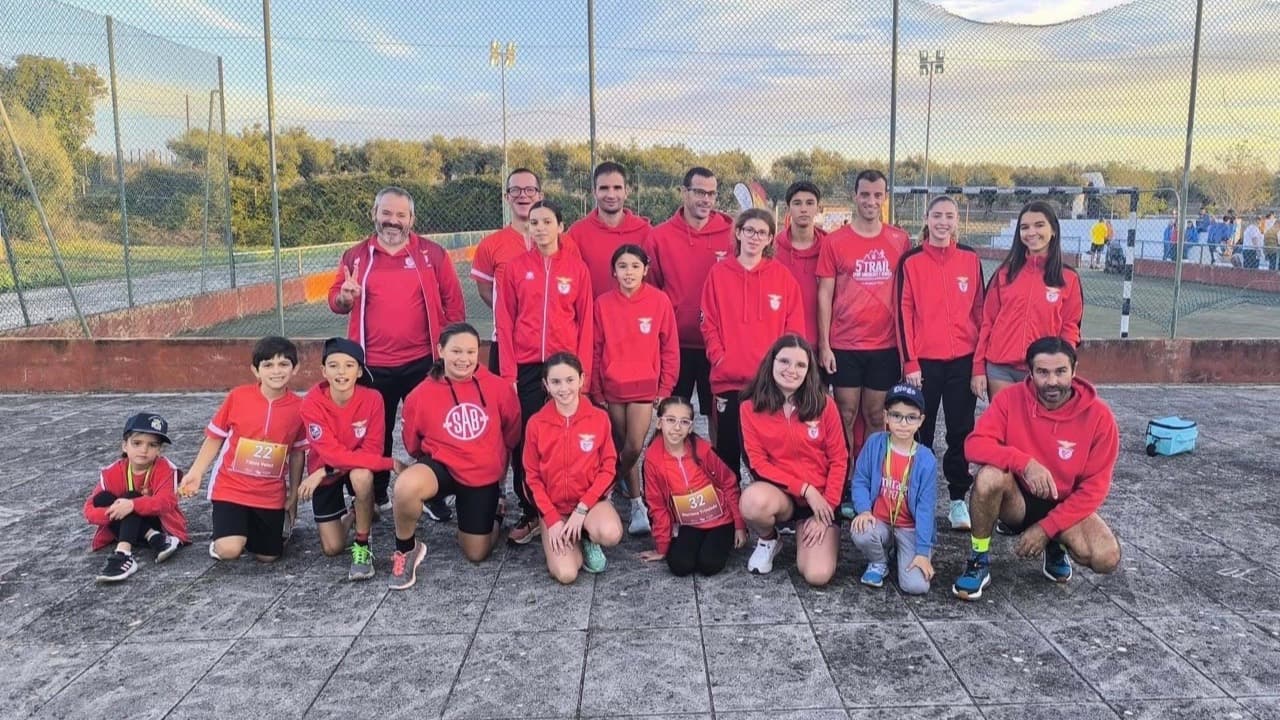Imagem da notícia: Secção de atletismo do Sport Arronches e Benfica sagra-se campeã distrital
