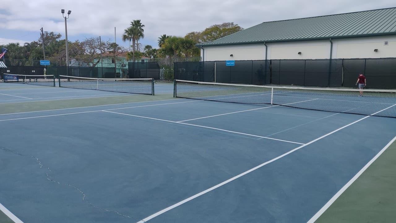 Imagem da notícia: Novos courts de ténis do Parque de Jogos abrem à comunidade