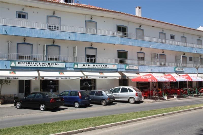 Logótipo de Restaurante Mundial — Restauração