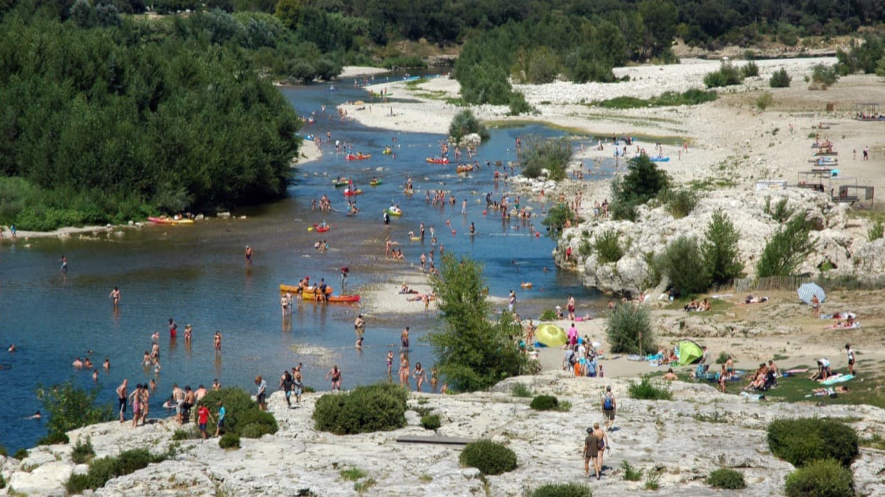 Imagem da notícia: Praias fluviais de Penacova a votos na eleição da Praia Fluvial do Ano 2026