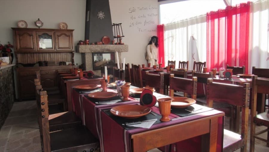 Logótipo de Taberna Costa — Restauração em Penedono