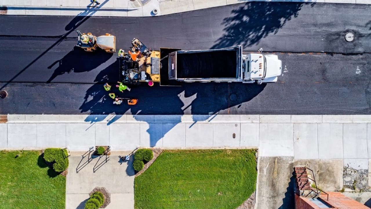 Imagem da notícia: Estrada Municipal 581 em obras entre o Espírito Santo e Águas Boas
