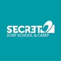 Logótipo de Secret Surf School — Desporto em Vagos