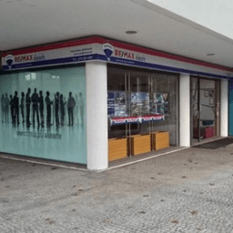 Logótipo de RE/MAX Alanorte — Imobiliário em Chaves