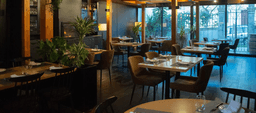 Logótipo de Papa Restaurante — Restauração em Coimbra