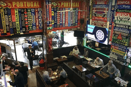 Logótipo de Taco D'ouro - Sports Bar — Restauração em Faro