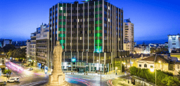 Logótipo de Holiday Inn Lisboa — Alojamento
