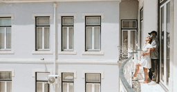 Logótipo de Lisb'on Hostel — Alojamento