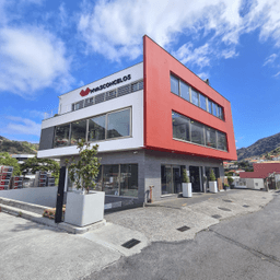 Logótipo de M.Vasconcelos — Comércio em Machico