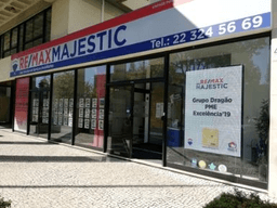 Logótipo de RE/MAX Majestic — Imobiliário em Porto