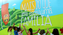 Logótipo de Colégio Woogui-Boogui — Educação em Seixal