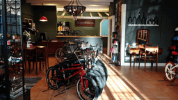 Logótipo de Legend Bikes — Automóvel em Setúbal