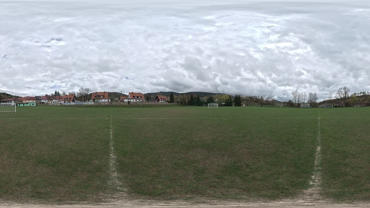 Imagem da notícia: Município apoia requalificação do campo de futebol de Paços da Serra