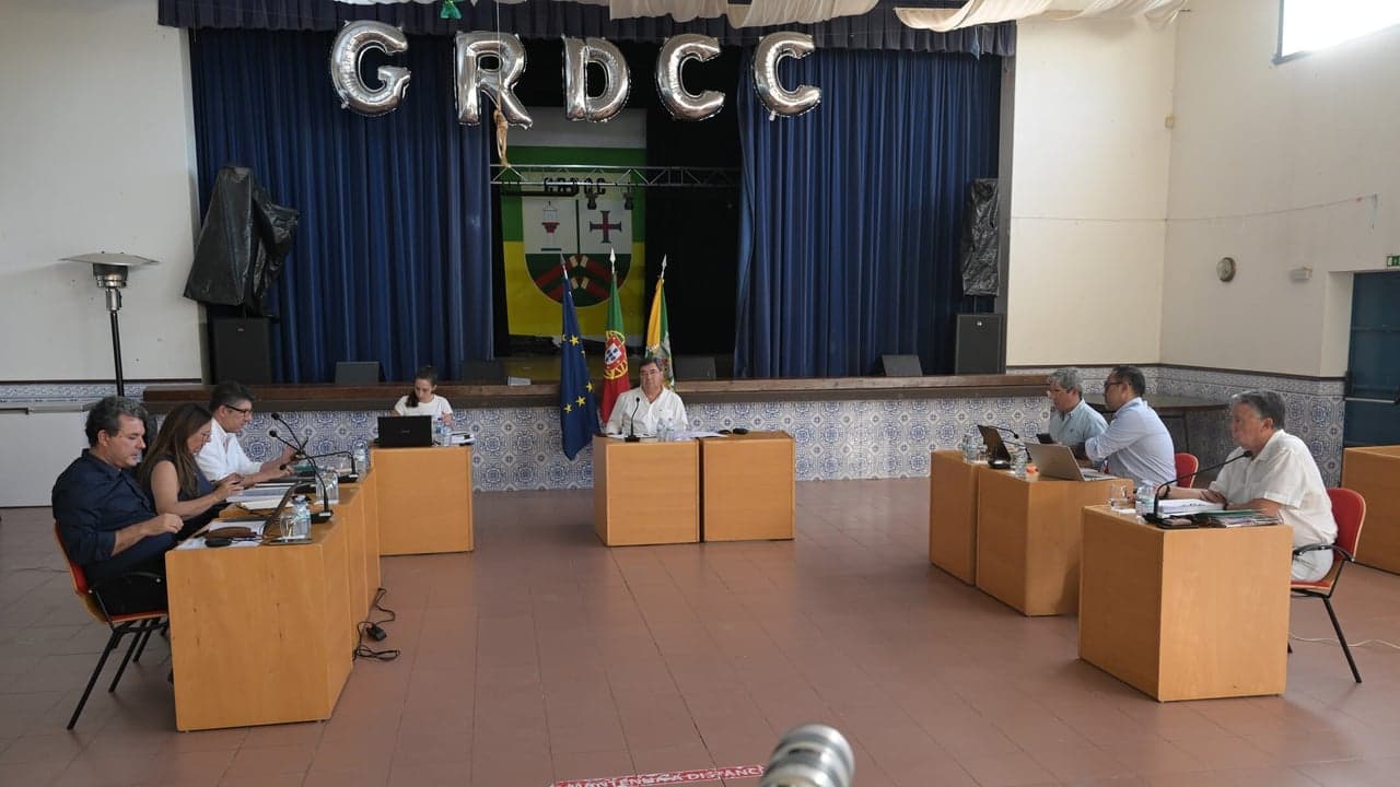 Imagem da notícia: Câmara avança com reforço educativo e infraestruturas em Pegões