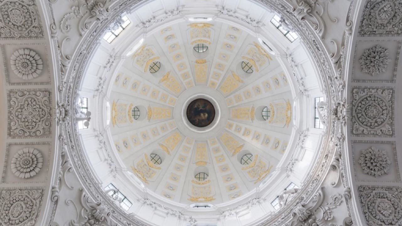 Imagem da notícia: “Cúpula e Candelabro” vence concurso de fotografia sobre o Mosteiro de S. Miguel de Refojos