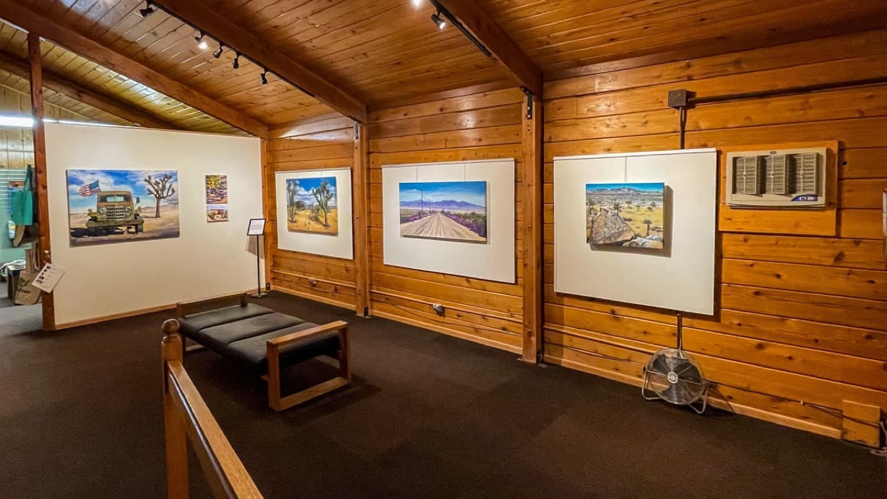 Imagem da notícia: Exposição “Portugalidade/Afastamento” de Carlos Dias está patente na Biblioteca Municipal