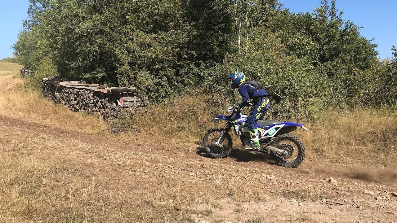 Imagem da notícia: Diego Rodrigues sagra-se bicampeão nacional de SuperEnduro