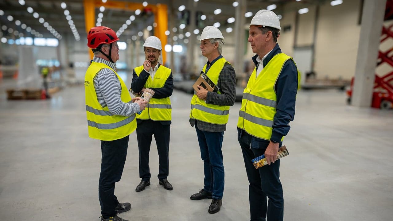 Imagem da notícia: Fábrica de EPods iniciou produção em Viana do Castelo