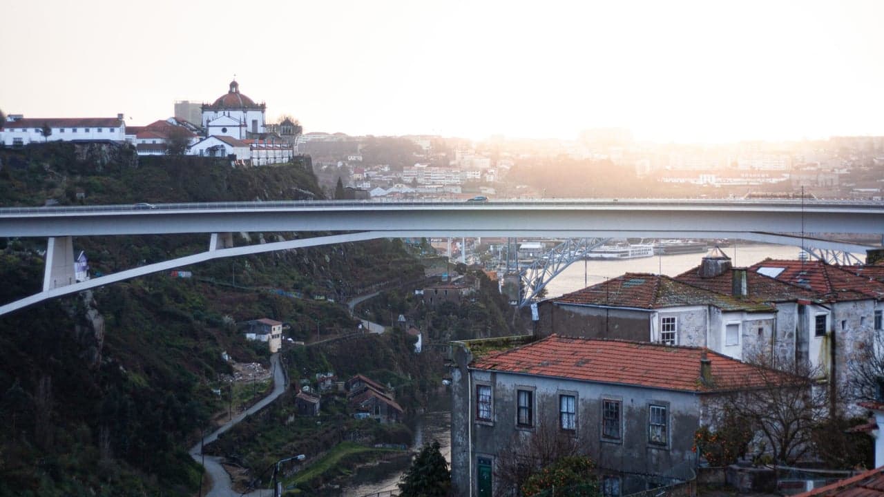 Imagem da notícia: Melhores alunos de Castro Marim fizeram viagem cultural ao Porto