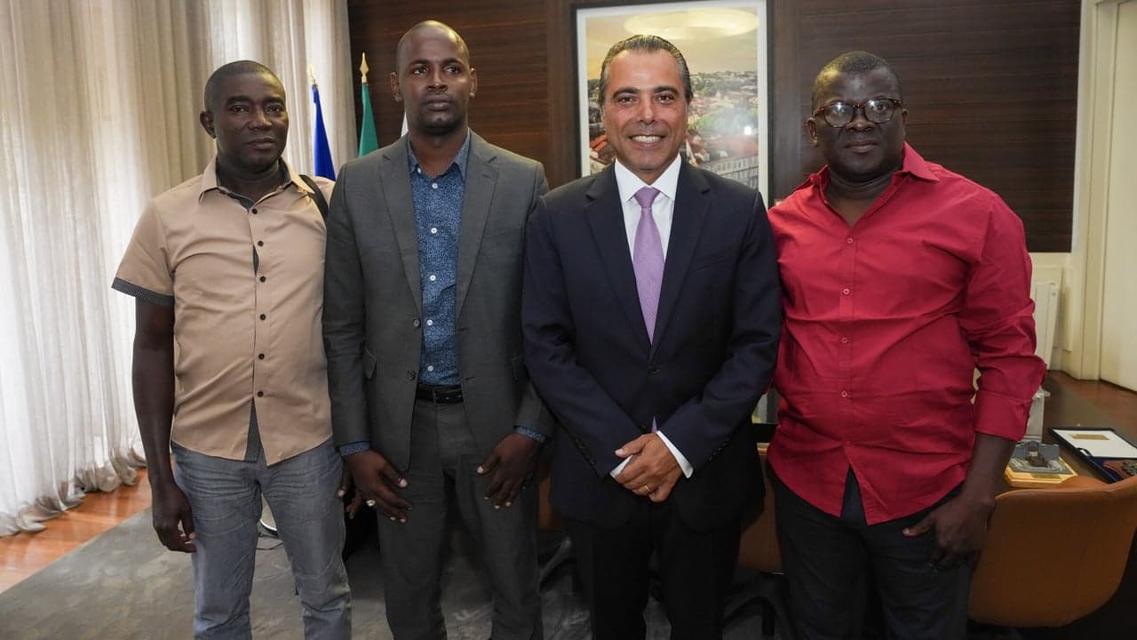 Imagem da notícia: Guimarães explora cooperação com Guiné-Bissau