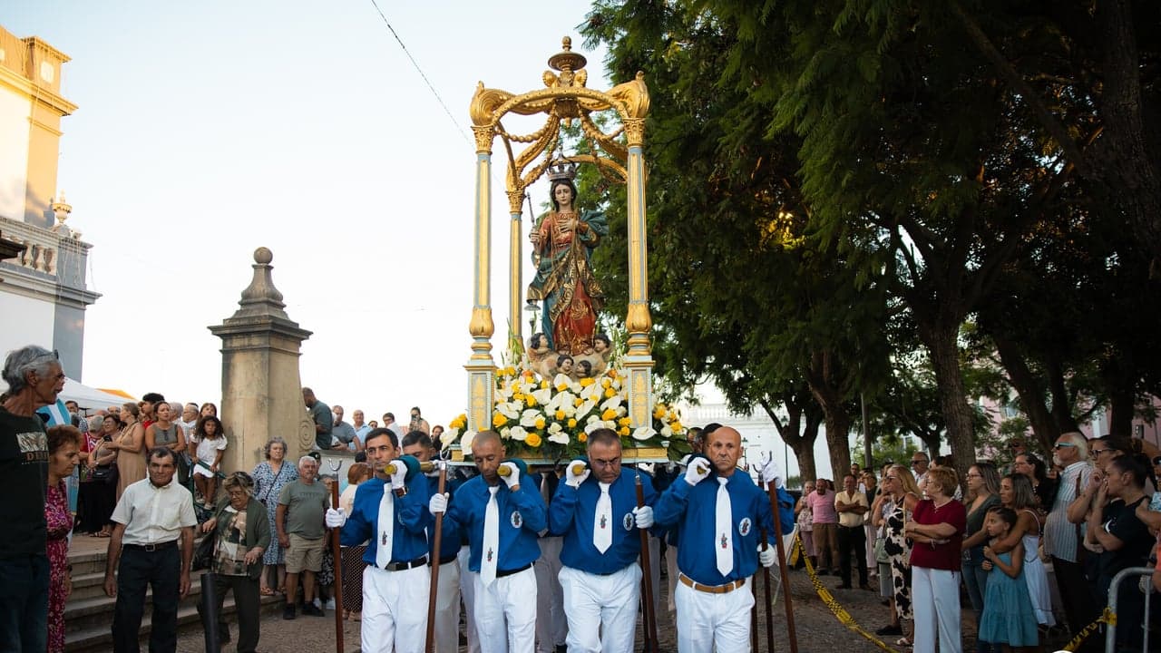 Imagem da notícia: Lagoa celebra Feriado Municipal com procissão e concertos