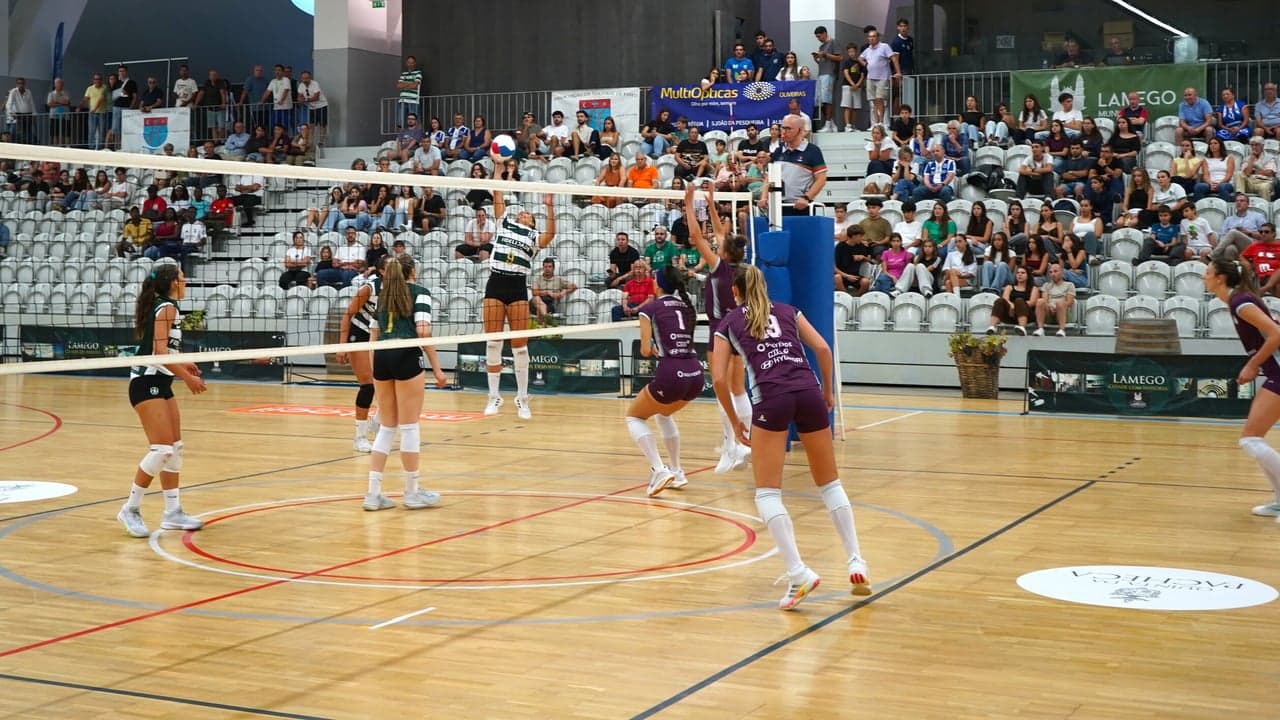 Imagem da notícia: FC Porto vence Torneio das Vindimas de voleibol