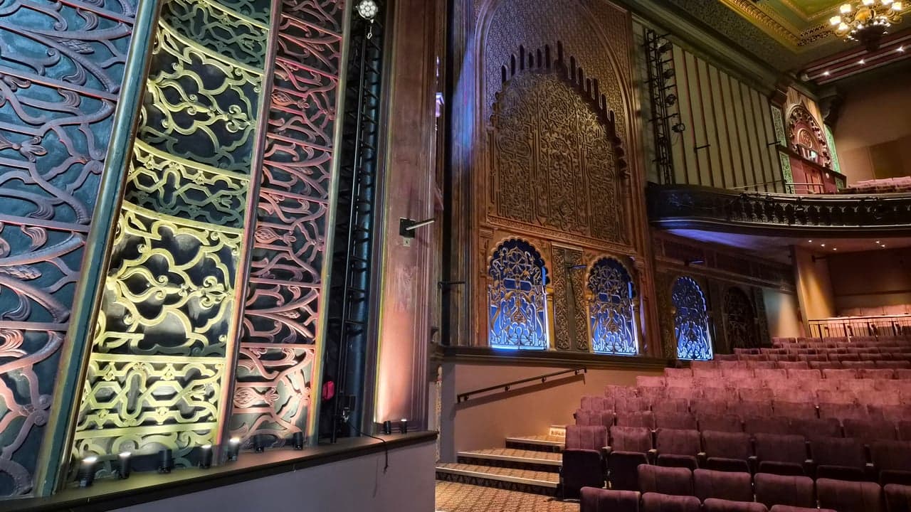 Imagem da notícia: Cinema volta ao Teatro Stephens em outubro com dois filmes