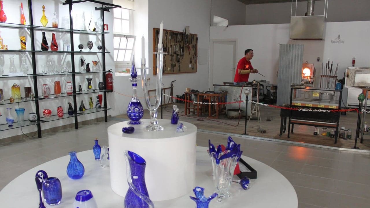 Imagem da notícia: Marinha Grande celebra Dia Mundial do Turismo com demonstrações de vidro