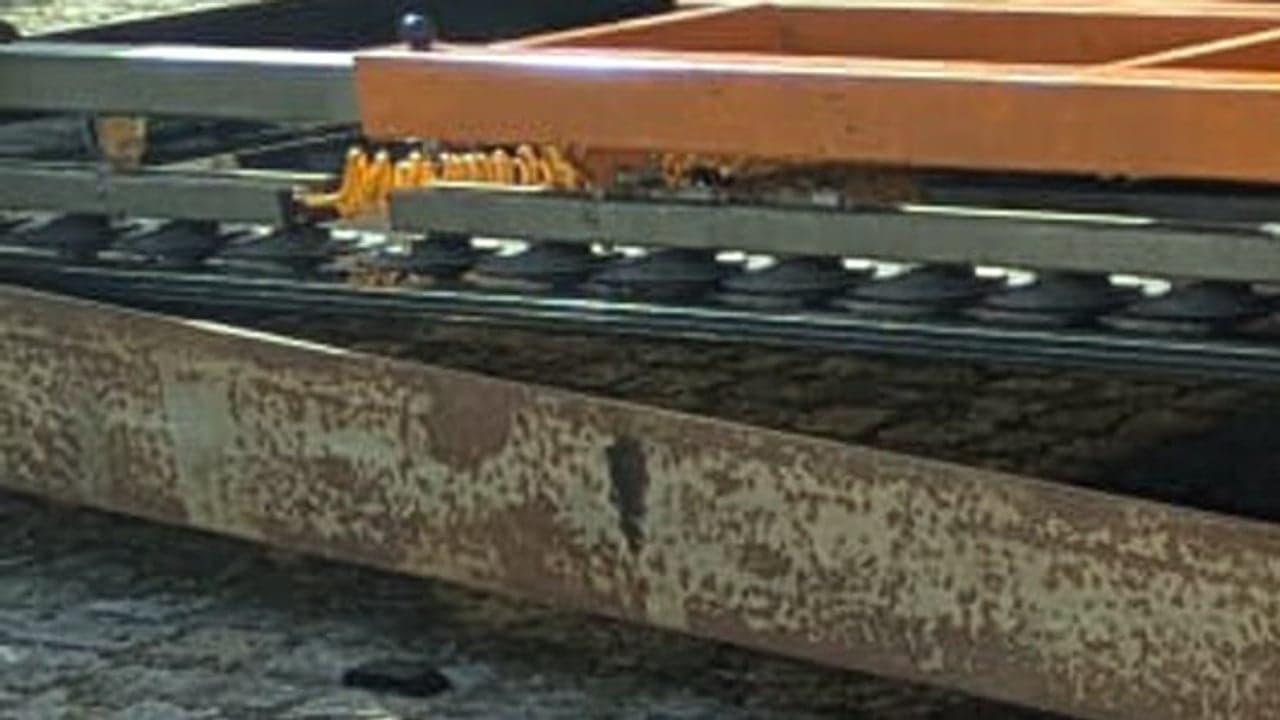 Imagem da notícia: Obra de José Pedro Croft restaurada na Real Vinícola