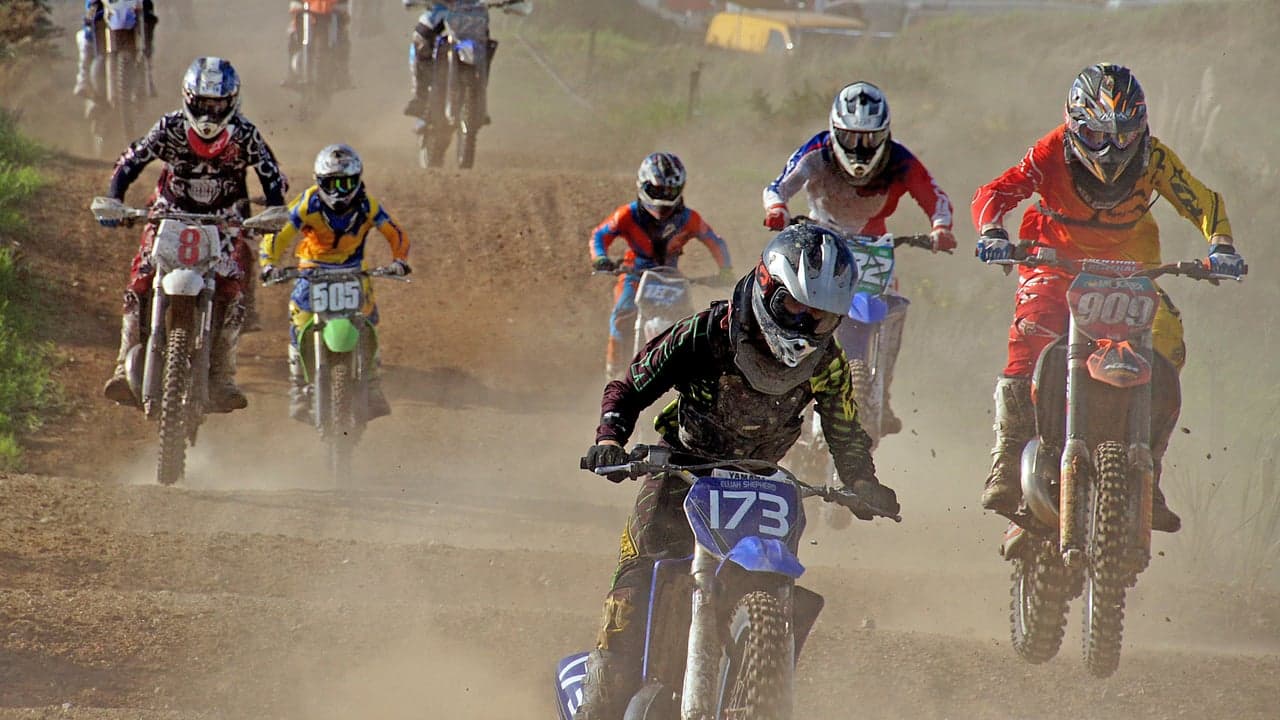Imagem da notícia: Piloto de 15 anos sagra-se campeão nacional de Sportbike