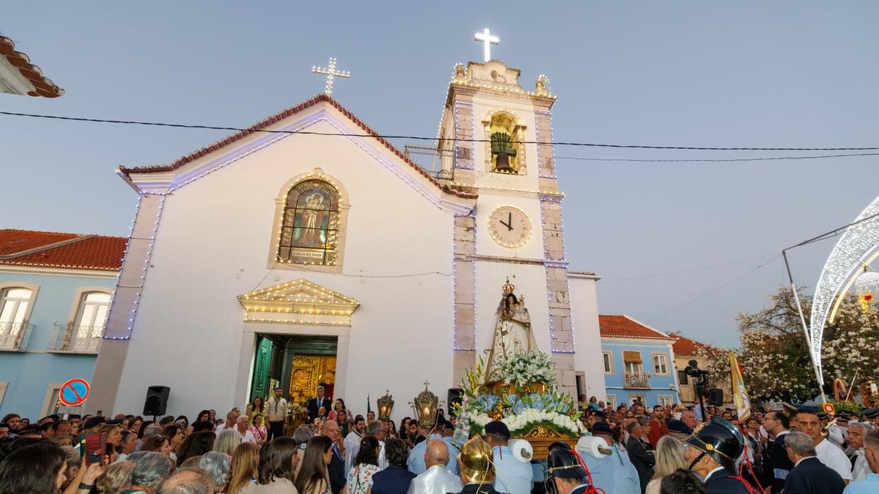 Imagem da notícia: Terceiro dia das Festas da Boa Viagem marca com devoção e animação