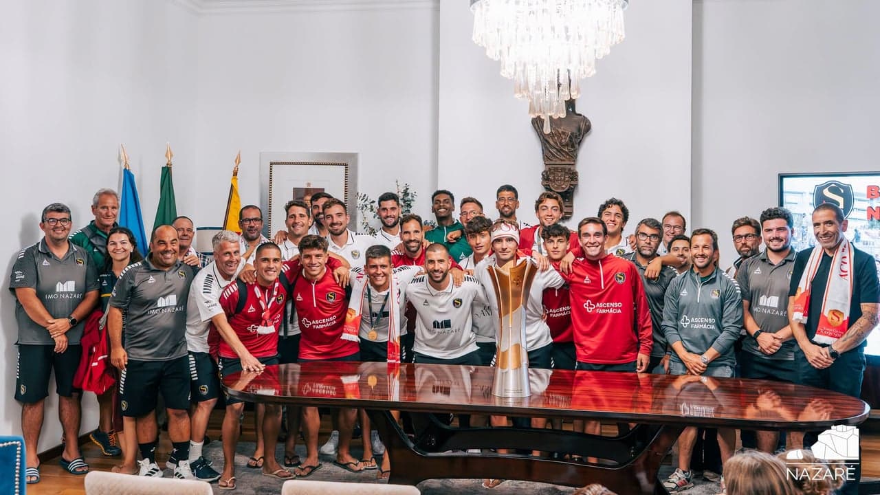 Imagem da notícia: ACD «O Sótão» revalida campeonato nacional de futebol de praia