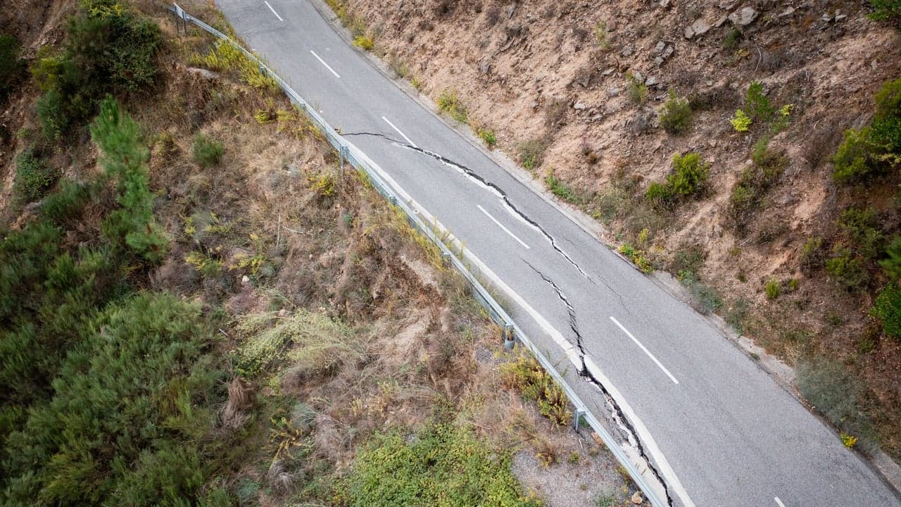 Imagem da notícia: Câmara aprova concurso para estrada em Fajão