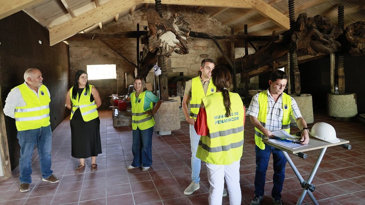 Imagem da notícia: Câmara inspecciona obras de requalificação do Lagar de Aldeia do Bispo