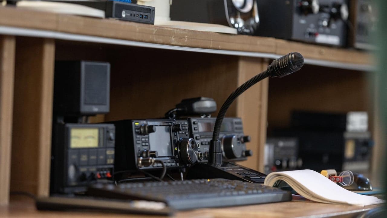 Imagem da notícia: Ponta Delgada homenageia radioamadores pelos 50 anos