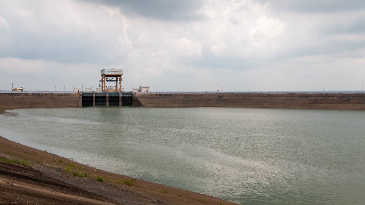 Imagem da notícia: Comissária Europeia visitou complexo hidroelétrico do Tâmega