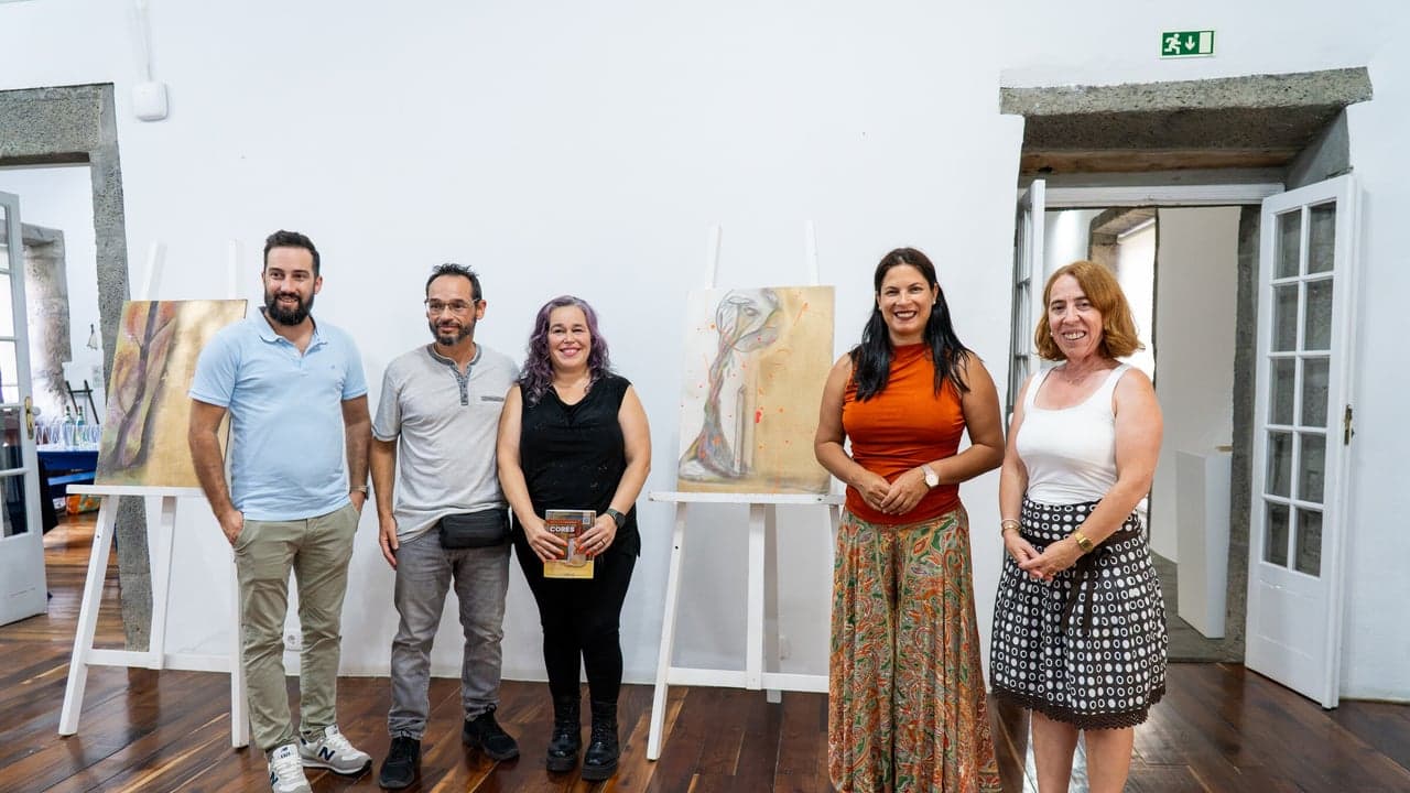 Imagem da notícia: Exposição «Cores» abre ao público no Museu Municipal